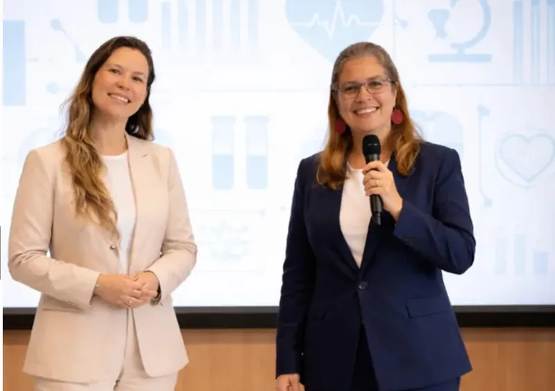 Patricia Fernandes e Consuela Karina